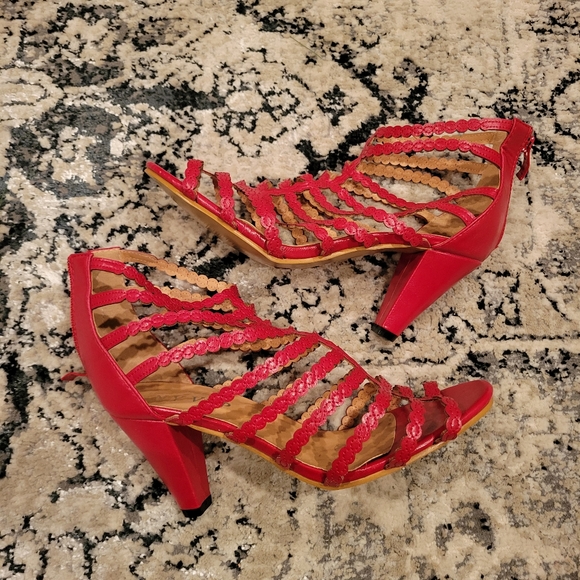 Ny vip women's red heels - Picture 3 of 6